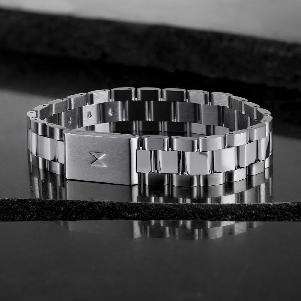 Mvmt Profile Bracelet Silver