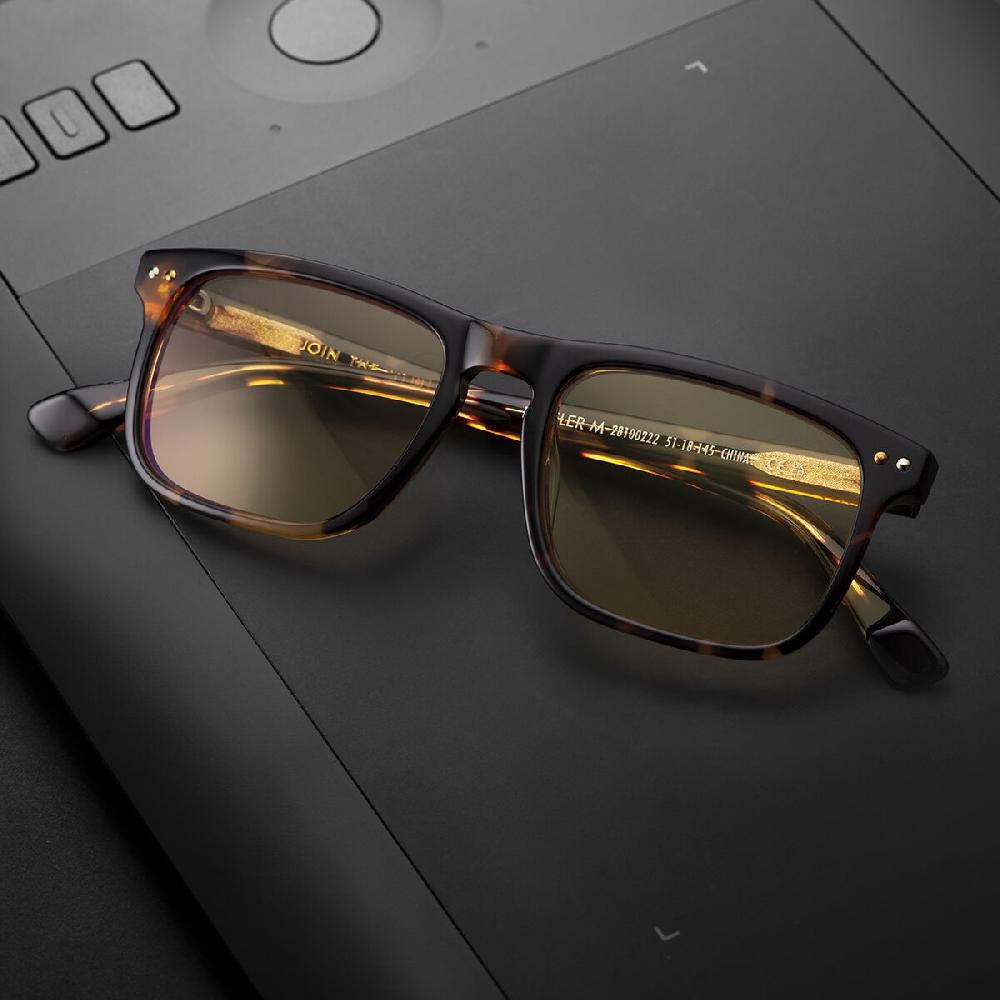 Mvmt Reveler Gold Shield Tortoise