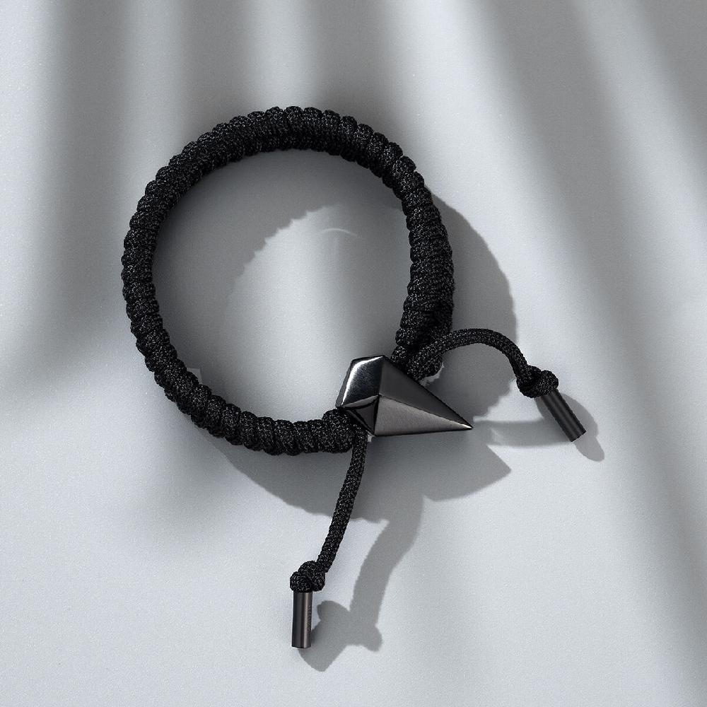 Mvmt Sculpted Shark Tooth Pendant Bracelet Black