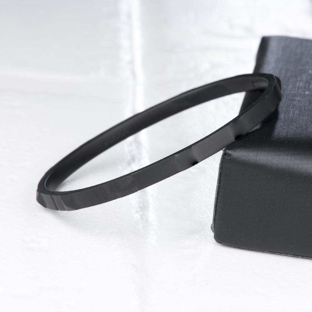 Mvmt Stud Bangle Thin Matte Black