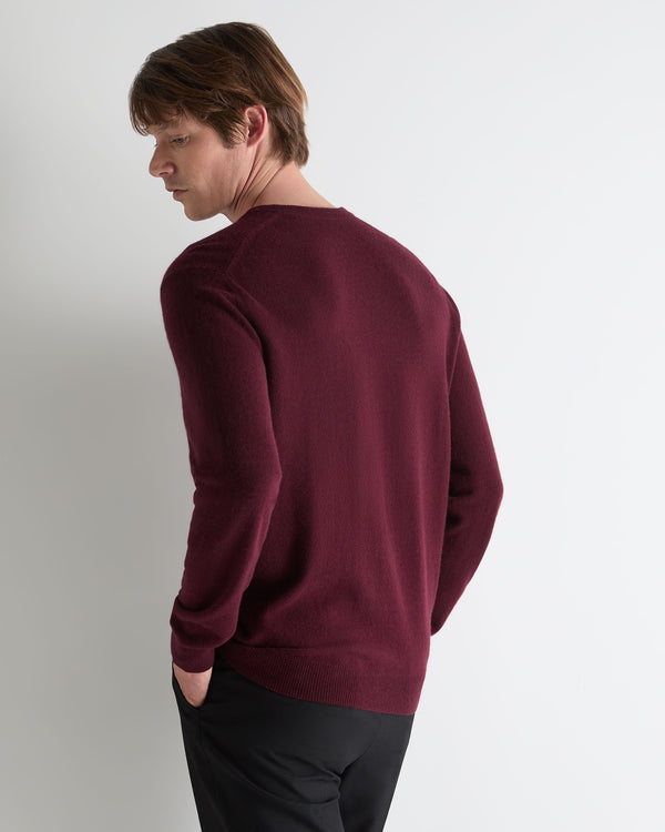 N.peal Men's Burlington V Neck Cashmere Sweater In Bordeaux Red