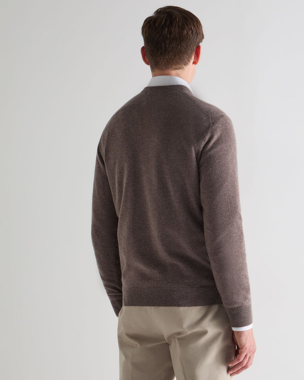 N.peal Men's Burlington V Neck Cashmere Sweater In Otter Brown