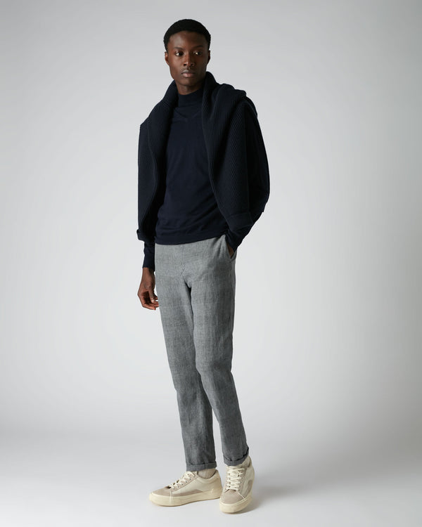 N.peal Men's Conduit Fine Gauge Cashmere V Neck Sweater In Navy Blue