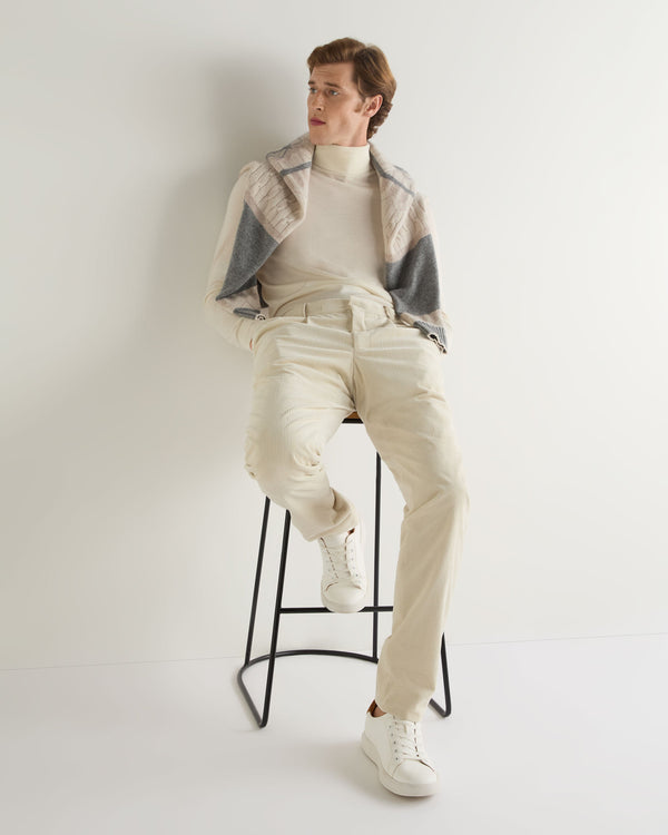 N.peal Men's Pimlico Fine Gauge Cashmere Turtle Neck Sweater In New Ivory White