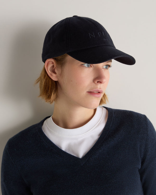 N.peal Unisex N.Peal Cashmere Cap In Navy Blue