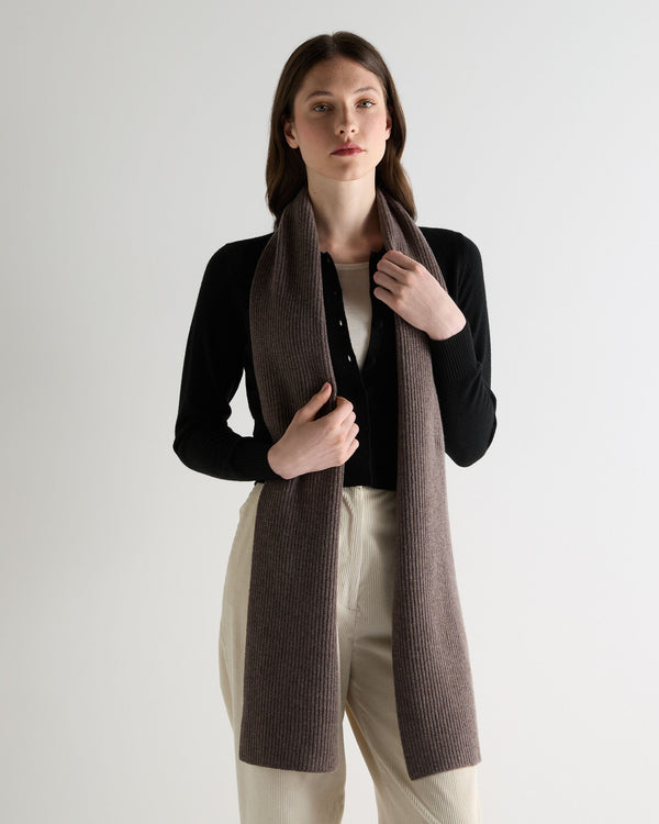 N.peal Unisex Ribbed Cashmere Scarf In Otter Brown