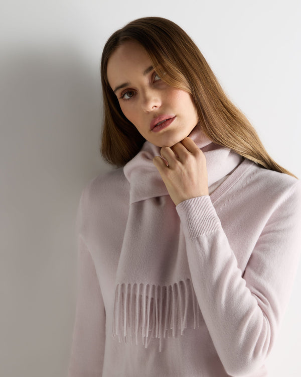 N.peal Unisex Woven Cashmere Scarf In Chalk Pink