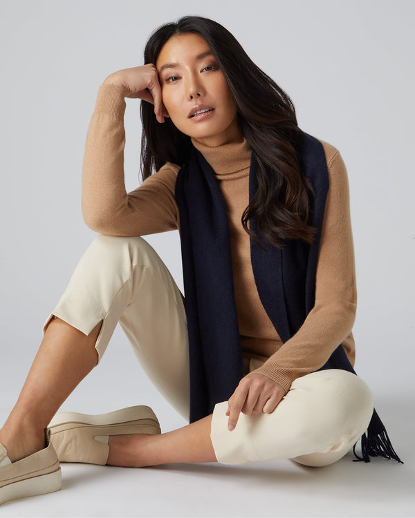 N.peal Unisex Woven Cashmere Scarf In Navy Blue