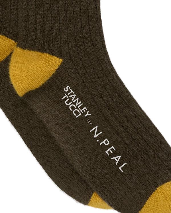 N.peal TUCCI TRAVEL SOCK In Olive Green + Ochre Yellow