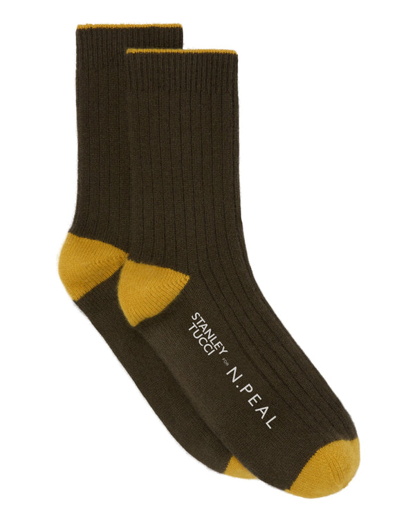 n.peal TUCCI TRAVEL SOCK In Olive Green + Ochre Yellow
