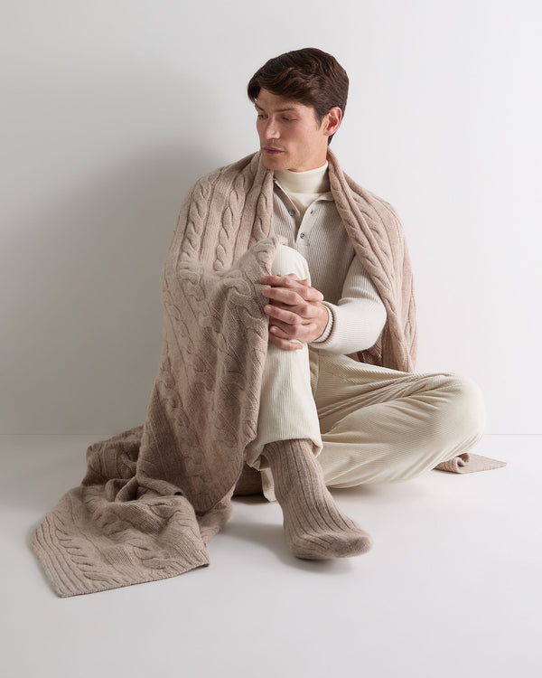 N.peal Unisex Cable Cashmere Throw In Oatmeal Brown