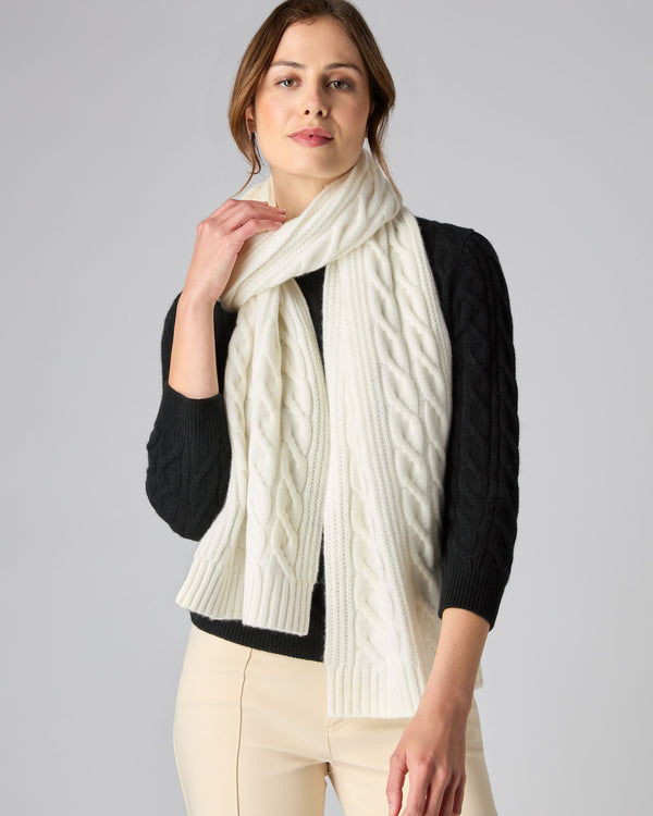 N.peal Unisex Cable Rib Cashmere Scarf In New Ivory White