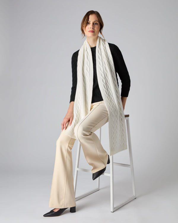 N.peal Unisex Cable Rib Cashmere Scarf In New Ivory White