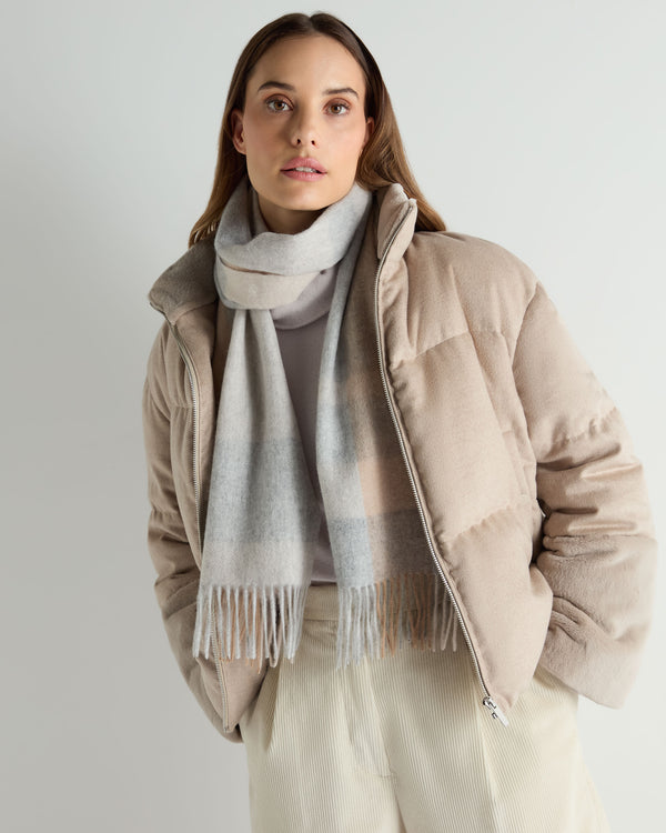 N.peal Unisex Cashmere Check Scarf In Light Grey + Camel