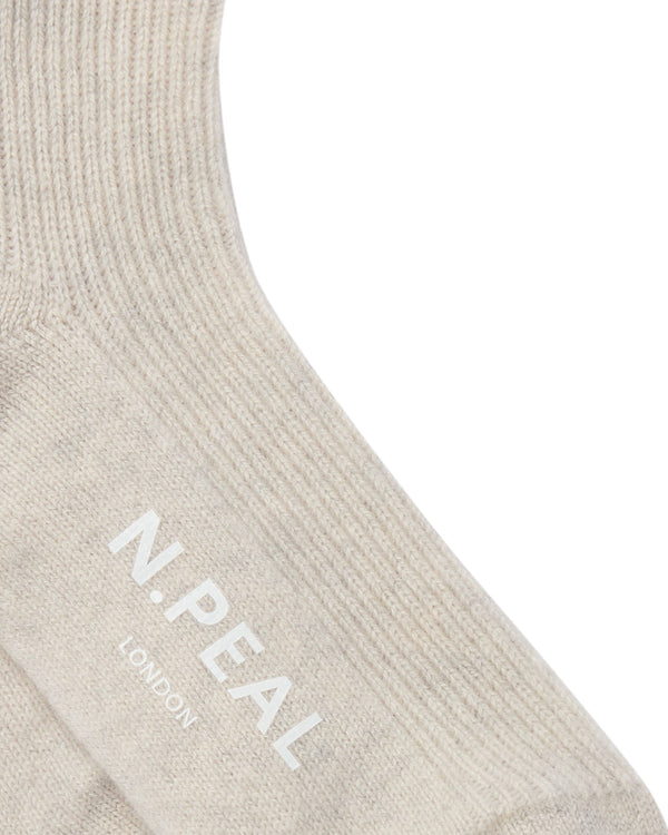 N.peal Unisex Cashmere Rib Bed Socks In Pebble Grey