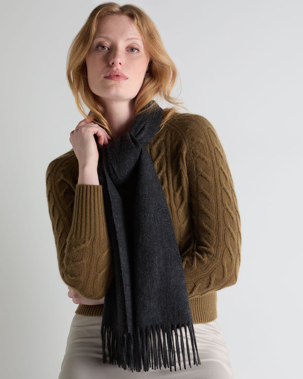 N.peal Unisex Large Woven Cashmere Scarf In Deep Charcoal Grey