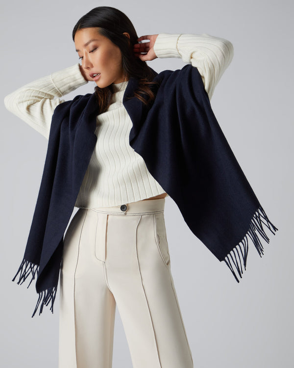 N.peal Unisex Large Woven Cashmere Scarf In Navy Blue