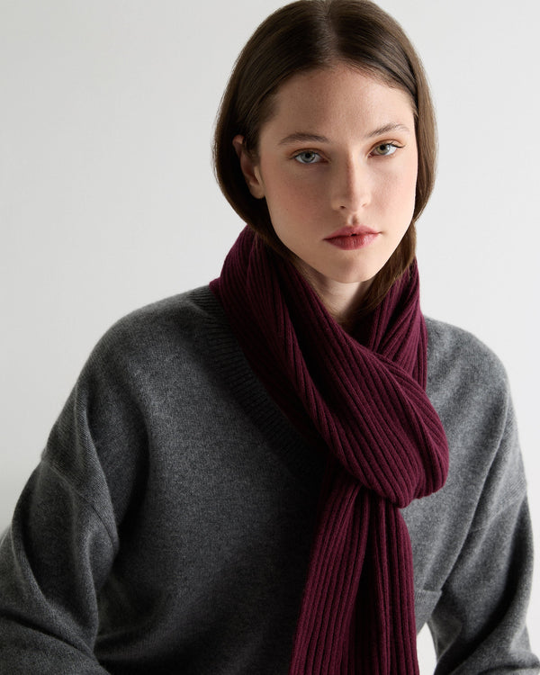 N.peal Unisex Short Ribbed Cashmere Scarf In Bordeaux Red
