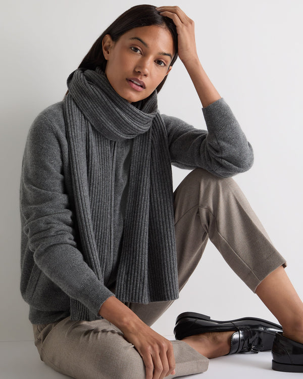 N.peal Unisex Short Ribbed Cashmere Scarf In Elephant Grey