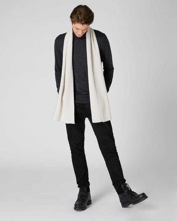 N.peal Unisex Short Ribbed Cashmere Scarf In Snow Grey