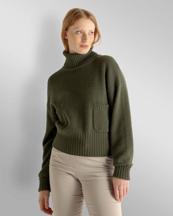 n.peal Women's Cropped Turtle Neck Cashmere Sweater In Army Green