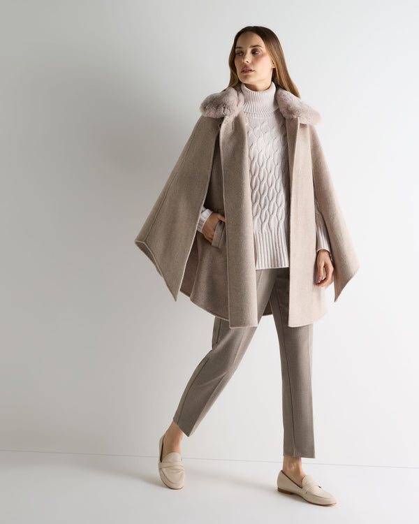 N.peal Women's Emmie Relaxed Cable Turtle Neck Cashmere Sweater In Frost White