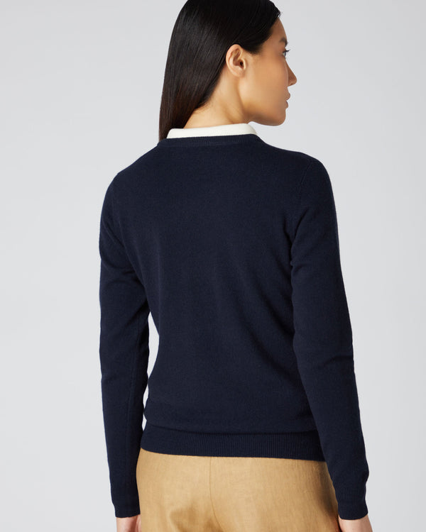 N.peal Women's Evie Classic Round Neck Cashmere Sweater In Navy Blue