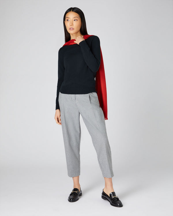 N.peal Women's Evie Classic Round Neck Cashmere Sweater In Black