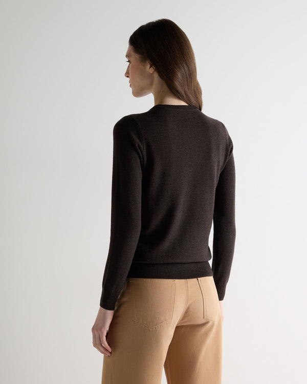 N.peal Women's Evie Classic Round Neck Cashmere Sweater In Chocolate Brown