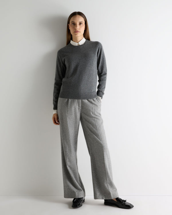 N.peal Women's Evie Classic Round Neck Cashmere Sweater In Elephant Grey