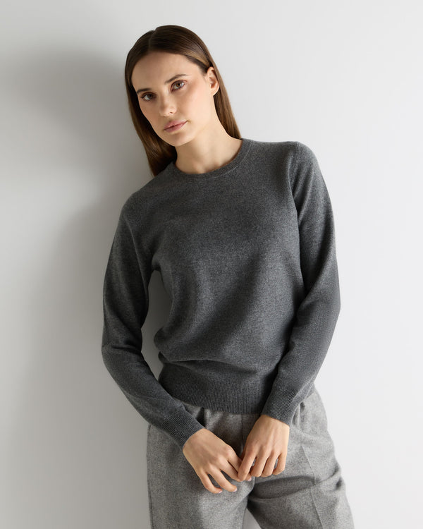 n.peal Women's Evie Classic Round Neck Cashmere Sweater In Elephant Grey