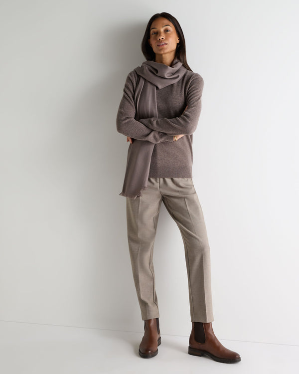 N.peal Women's Evie Classic Round Neck Cashmere Sweater In Otter Brown