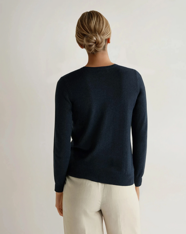 N.peal Women's Evie Classic Round Neck Cashmere Sweater In Indigo Blue