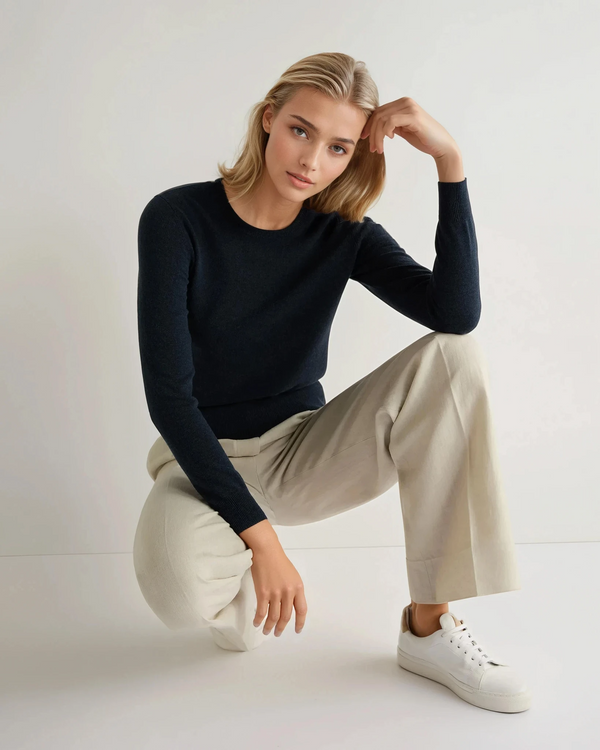 n.peal Women's Evie Classic Round Neck Cashmere Sweater In Indigo Blue