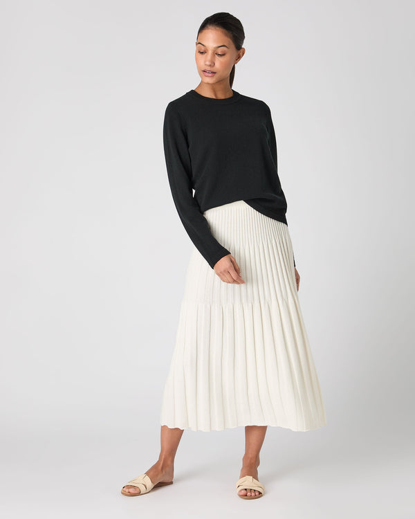 N.peal Women's Hallie Round Neck Cashmere Sweater In Black