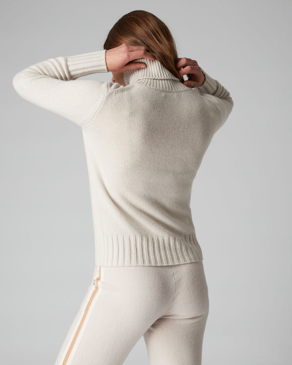 N.peal Women's Hazel Chunky Turtle Neck Cashmere Sweater In Snow Grey