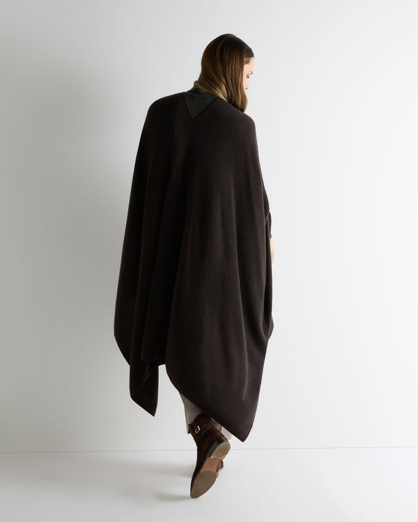 N.peal Women's Lily Lightweight Cashmere Cape In Chocolate Brown