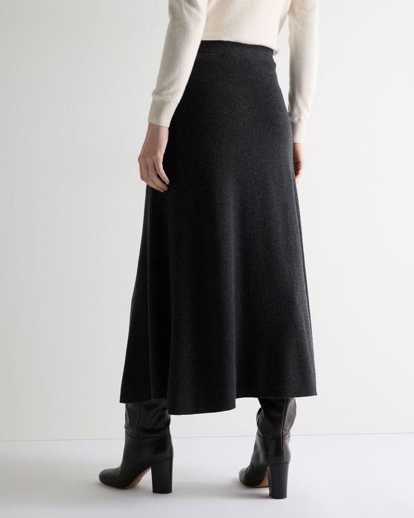 N.peal Women's Long Rib Cashmere Skirt In Deep Charcoal Grey