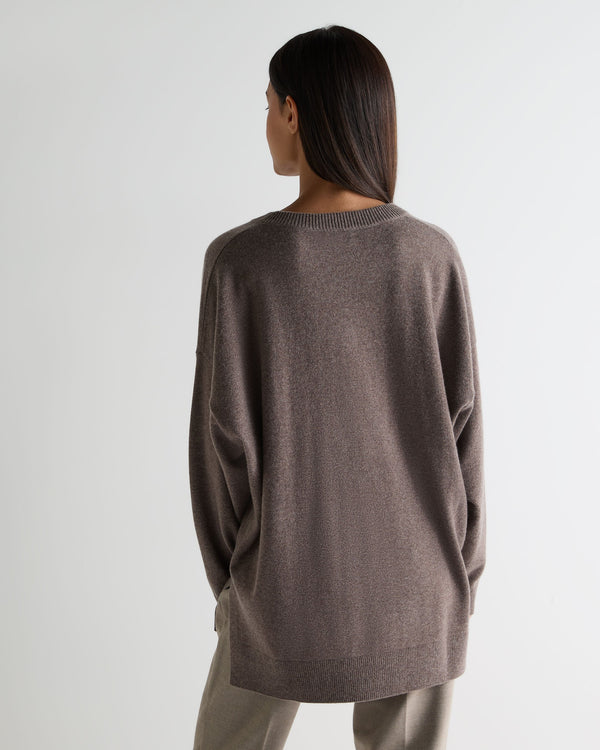 N.peal Women's Longline V Neck Cashmere Sweater In Otter Brown