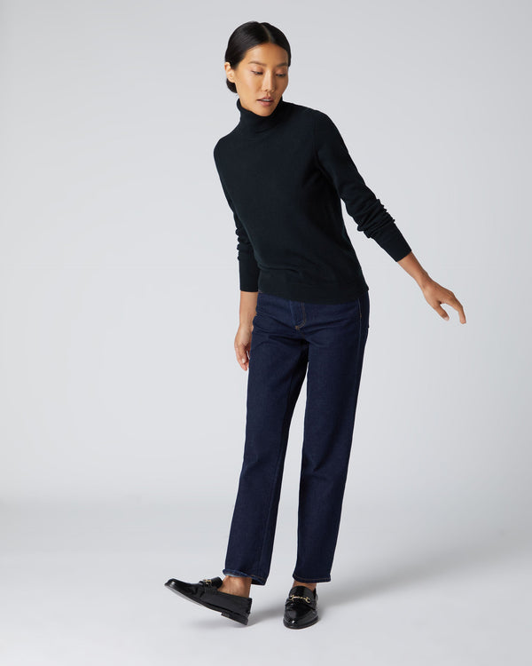 N.peal Women's Luna Turtle Neck Cashmere Sweater In Black