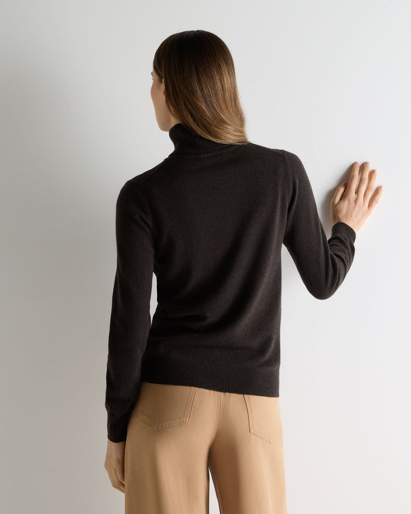 N.peal Women's Luna Turtle Neck Cashmere Sweater In Chocolate Brown