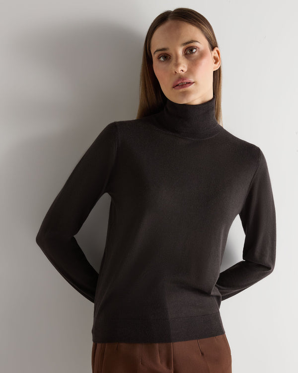 n.peal Women's Margot Superfine Cashmere Turtle Neck Sweater In Chocolate Brown