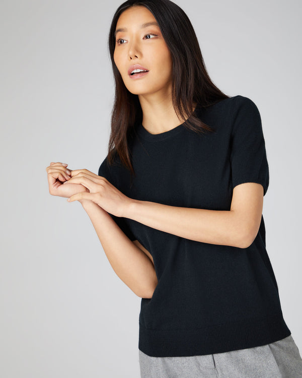 n.peal Women's Milly Classic Cashmere T-Shirt In Black