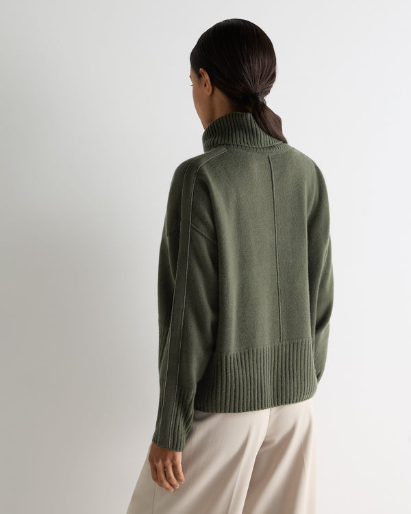 N.peal Women's Mollie Metal Turtle Neck Cashmere Sweater In Army Green