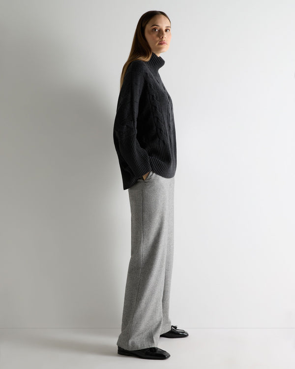 N.peal Women's Oversized Cable Cashmere Sweater In Deep Charcoal Grey