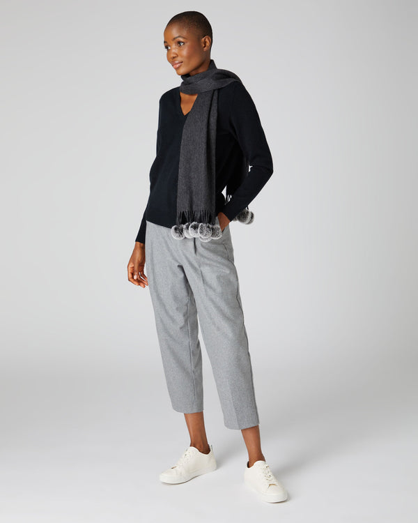 N.peal Women's Phoebe V Neck Cashmere Sweater In Black