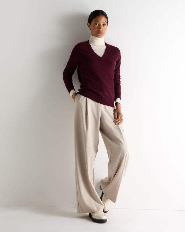 N.peal Women's Phoebe V Neck Cashmere Sweater In Bordeaux Red