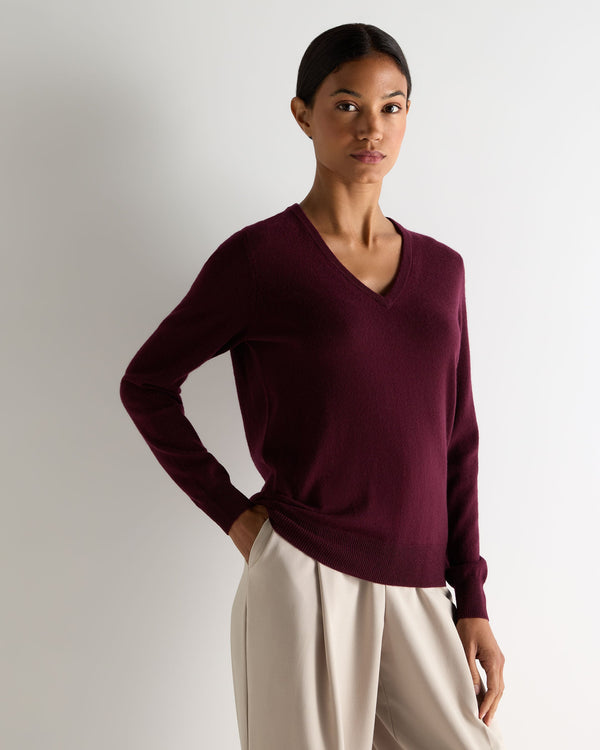n.peal Women's Phoebe V Neck Cashmere Sweater In Bordeaux Red