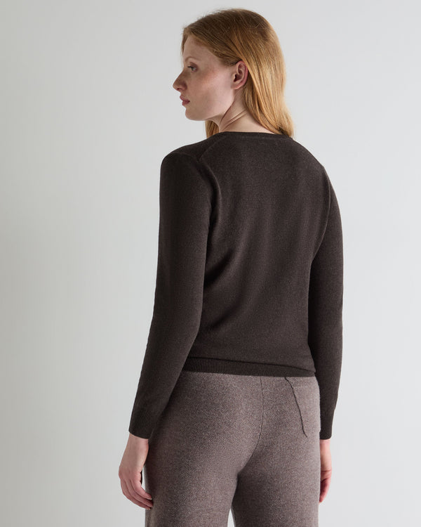 N.peal Women's Phoebe V Neck Cashmere Sweater In Chocolate Brown