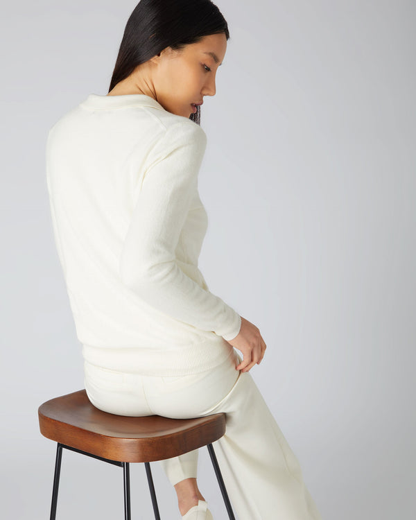 N.peal Women's Phoebe V Neck Cashmere Sweater In New Ivory White